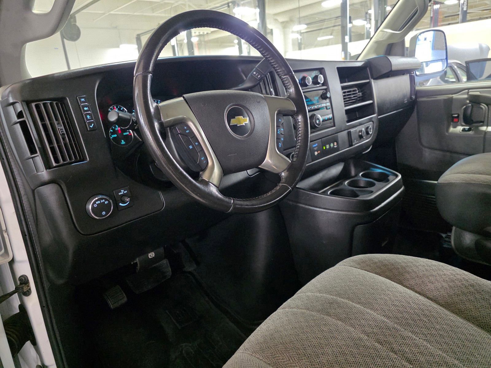 Used 2017 Chevrolet Express 2500 LS image 27