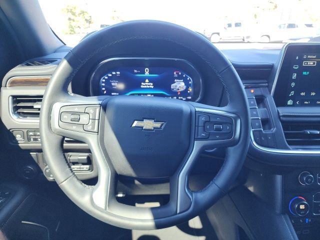 Used 2024 Chevrolet Suburban Premier w/ Premium Package image 29