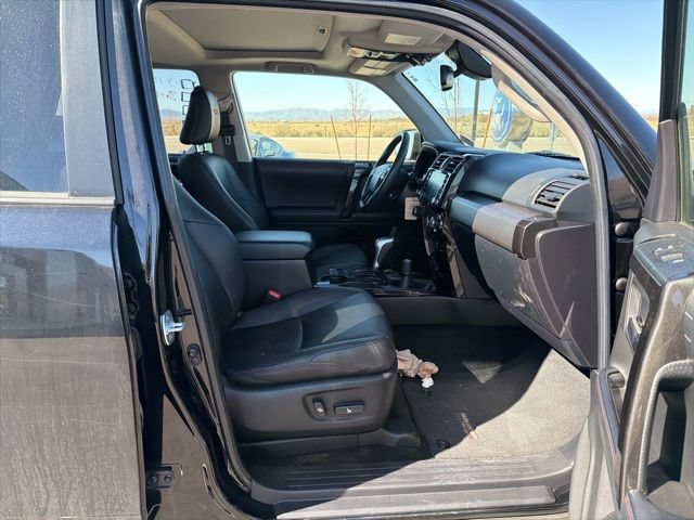 Used 2021 Toyota 4Runner TRD Off-Road Premium w/ Moonroof Package AWD/4WD image 35