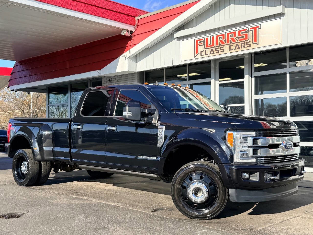 Used 2019 Ford F450 Limited image 1