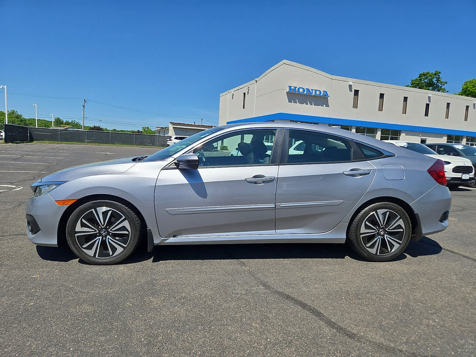 Used 2016 Honda Civic EX-L image 8
