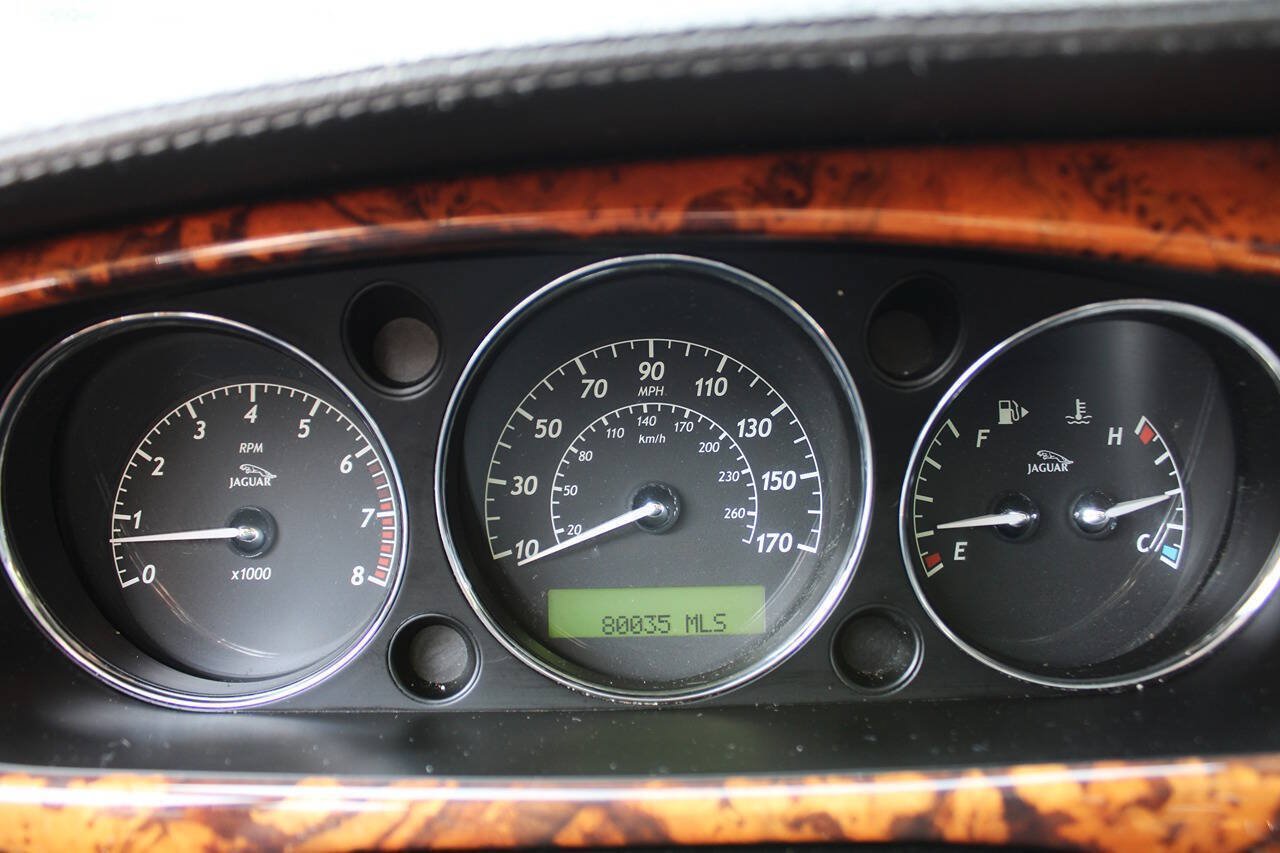 Used 2007 Jaguar XJ8 L RWD image 20