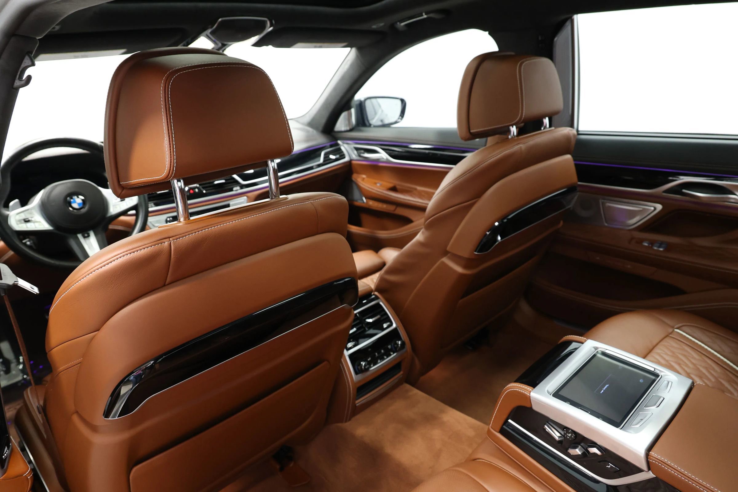 Used 2022 BMW M760i xDrive w/ Luxury Rear Seating Package image 62