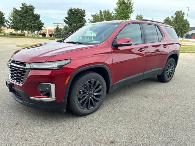 Used 2023 Chevrolet Traverse RS FWD image 2