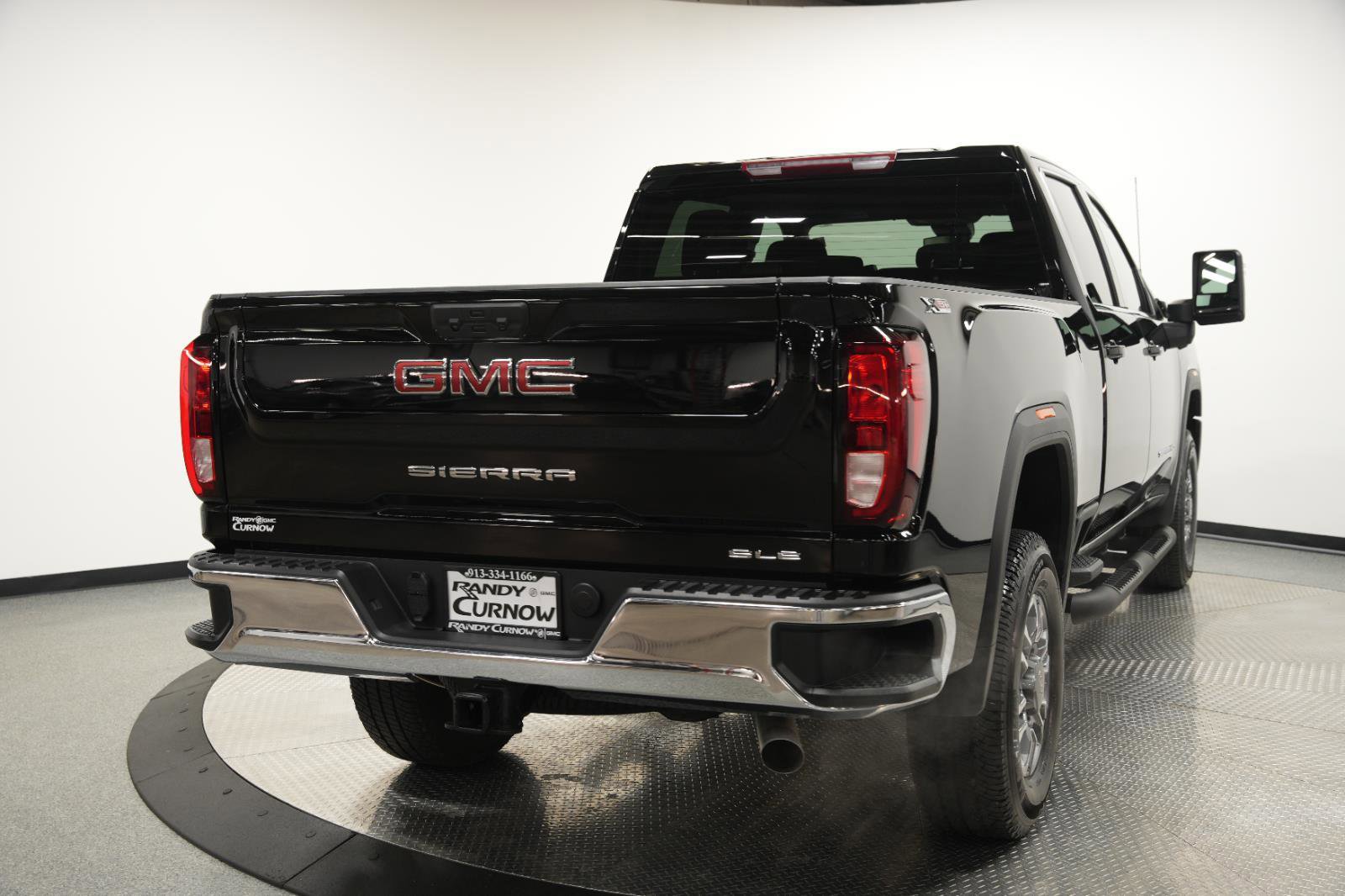 Used 2025 GMC Sierra 2500 SLE w/ SLE Value Package; image 7