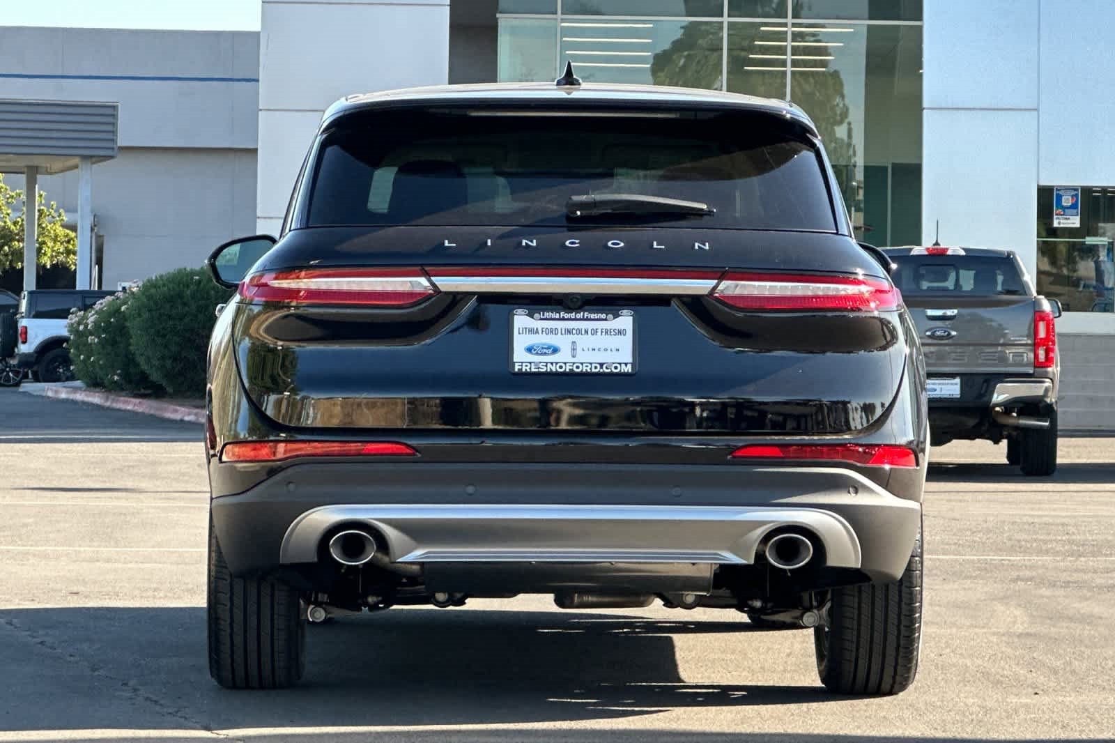 Used 2025 Lincoln Corsair Premiere w/ Equipment Group 101A image 8