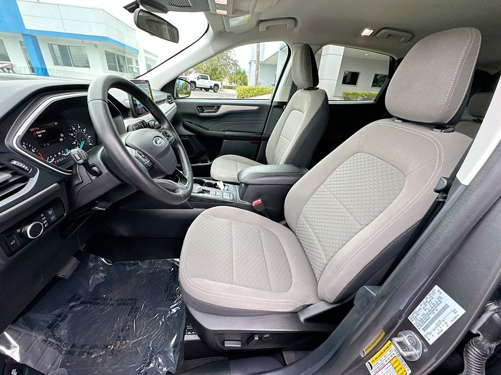 Used 2022 Ford Escape SE w/ Convenience Package image 21