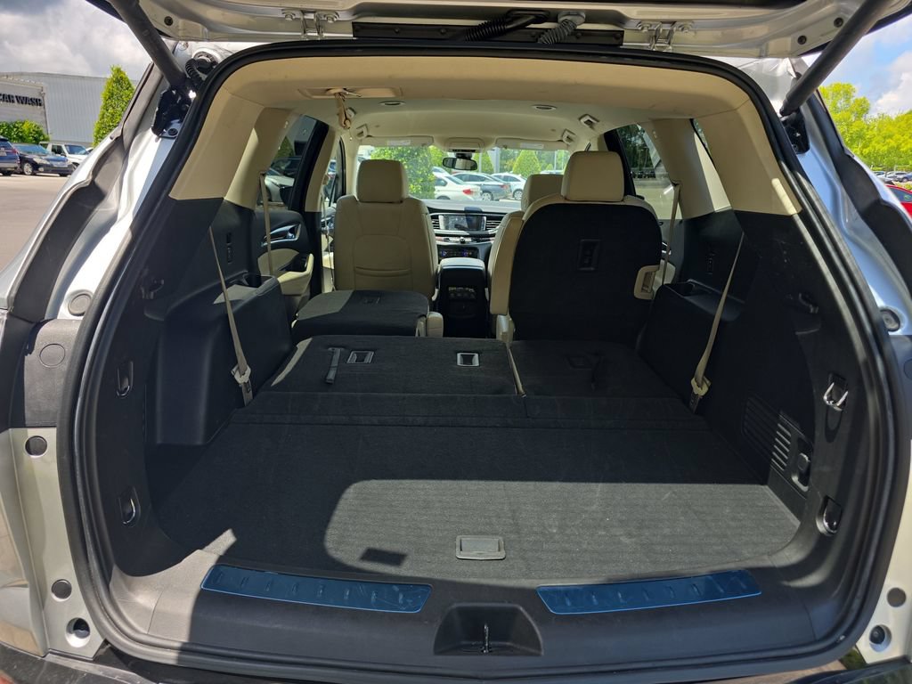 Used 2022 Buick Enclave Essence FWD image 34