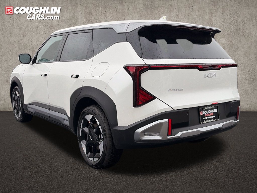 New 2027 Kia Seltos S FWD image 5