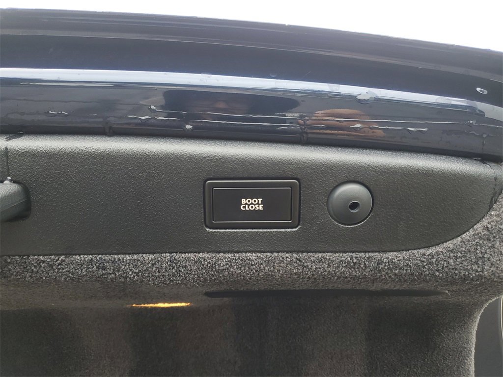 Used 2013 Bentley Flying Spur Flying Spur image 6