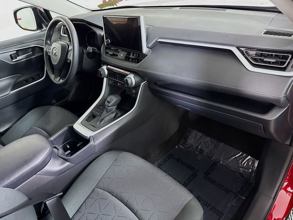 Certified 2025 Toyota RAV4 XLE image 30