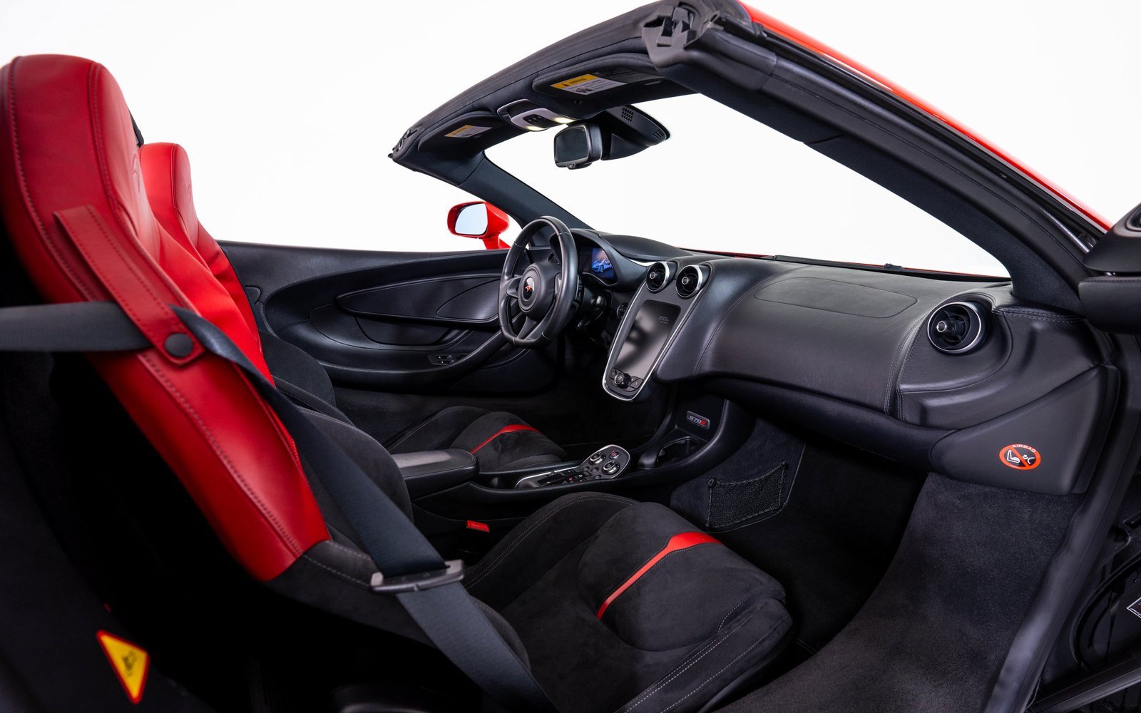 Used 2018 McLaren 570S Spider image 21