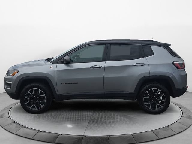 Used 2019 Jeep Compass Trailhawk AWD/4WD image 2