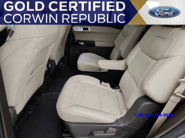 Used 2023 Ford Explorer Platinum w/ Technology Package AWD/4WD image 28