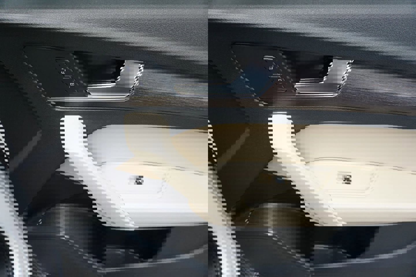 Used 2022 Audi Q5 2.0T Premium w/ Convenience Package image 22