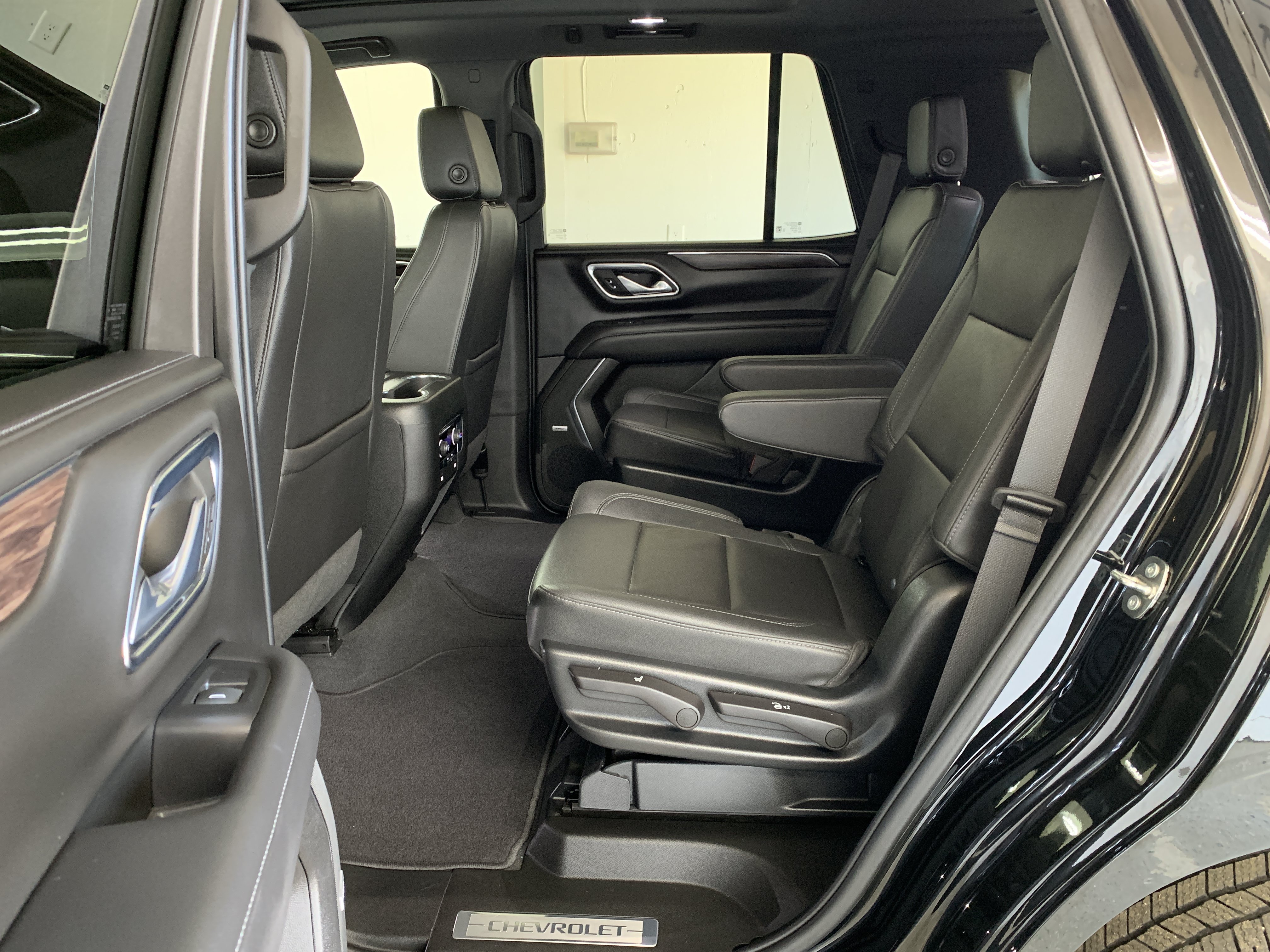 Used 2023 Chevrolet Tahoe Z71 AWD/4WD image 41