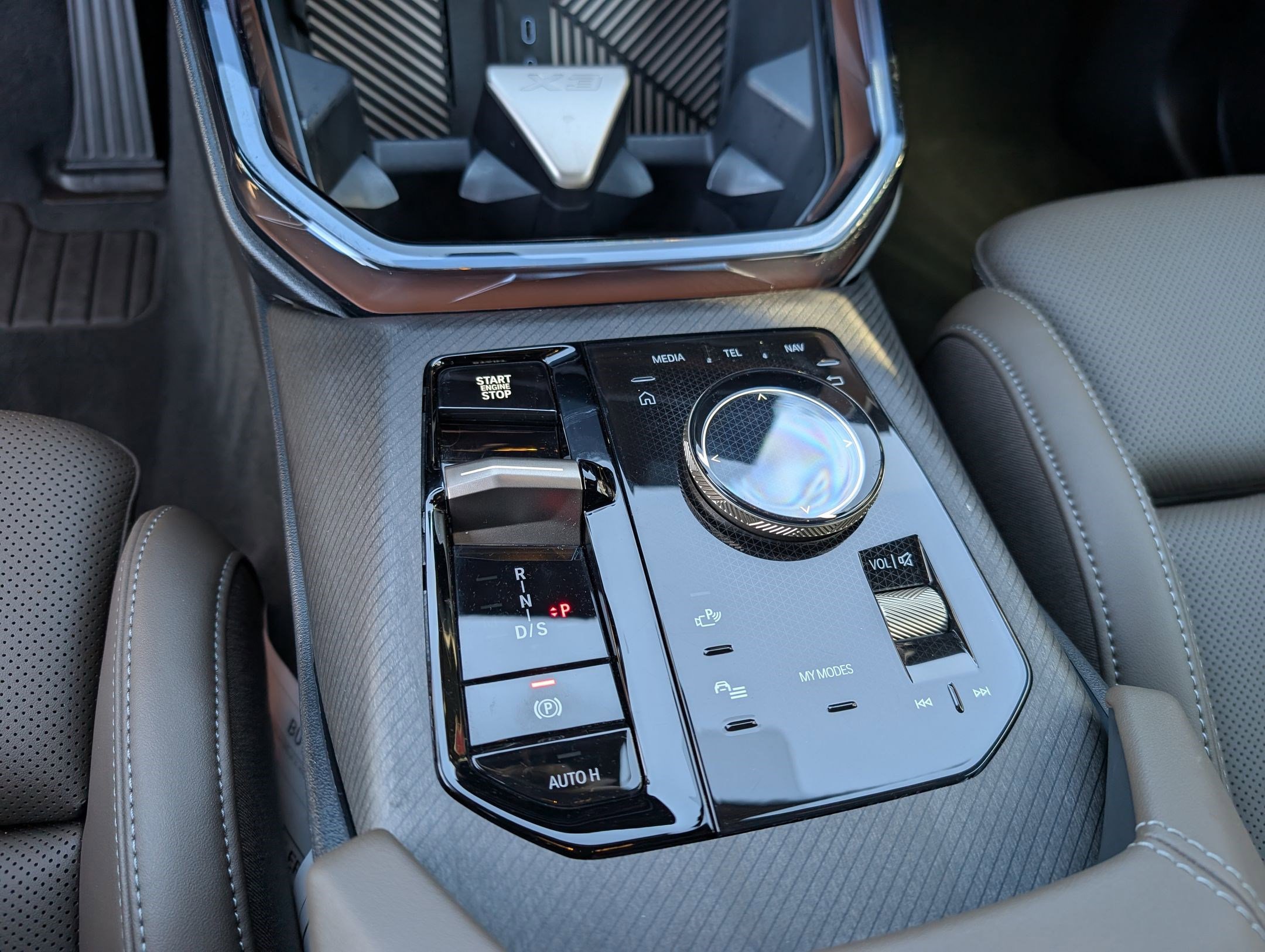 Used 2025 BMW X3 xDrive30i w/ Premium Package image 19