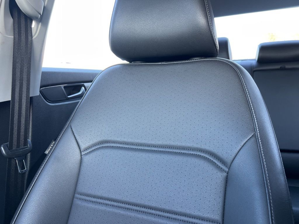 Used 2021 Volkswagen Passat 2.0T SE image 21