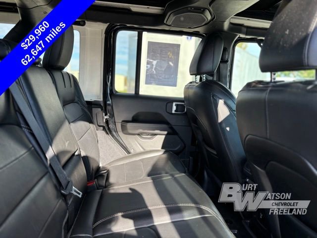 Used 2022 Jeep Wrangler Unlimited Sahara w/ Cold Weather Group image 24