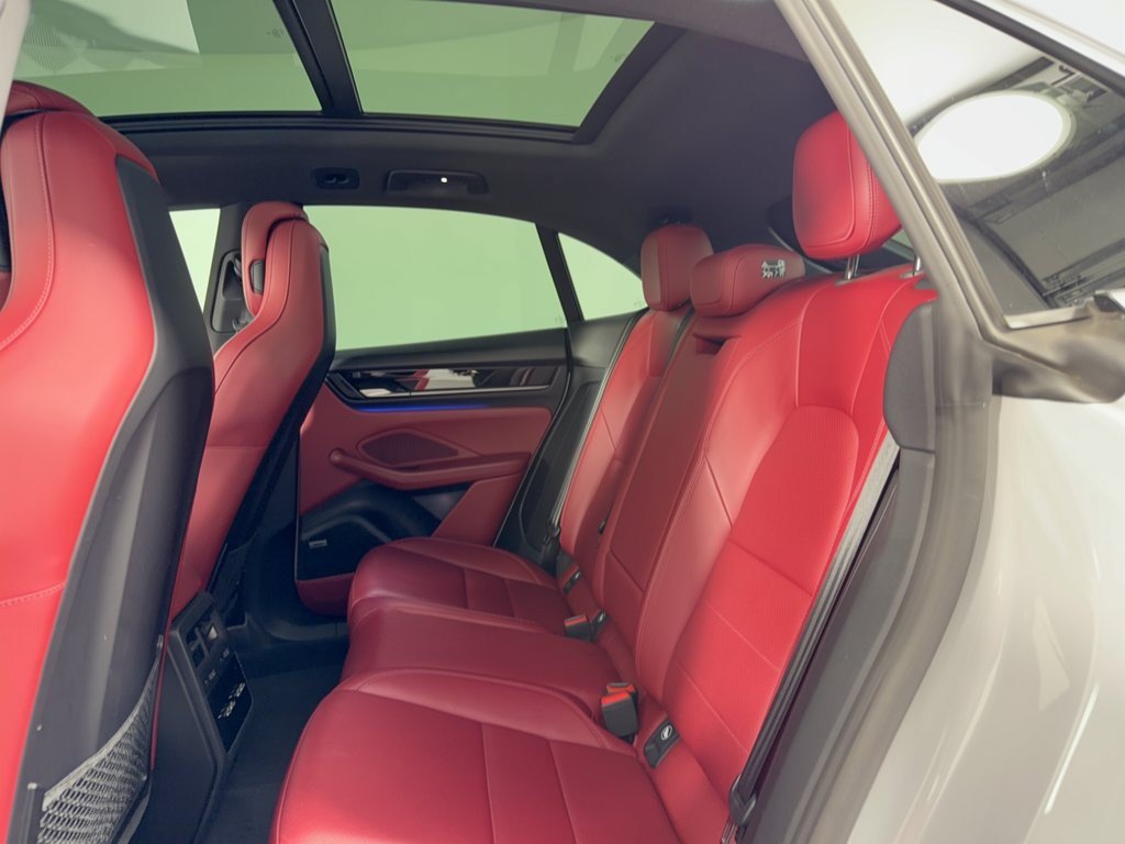 Certified 2024 Porsche Macan 4 Electric AWD/4WD image 25