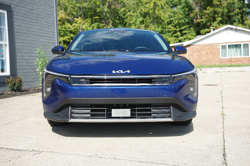 Used 2025 Kia K4 EX image 3