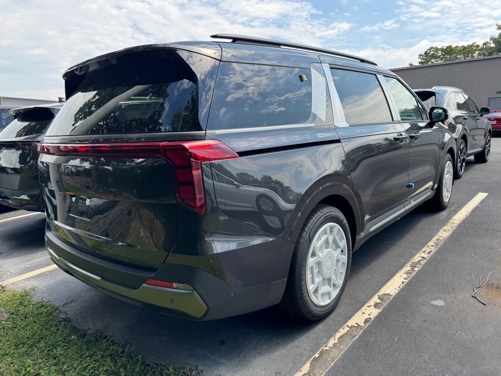 New 2026 Kia Carnival SX image 6