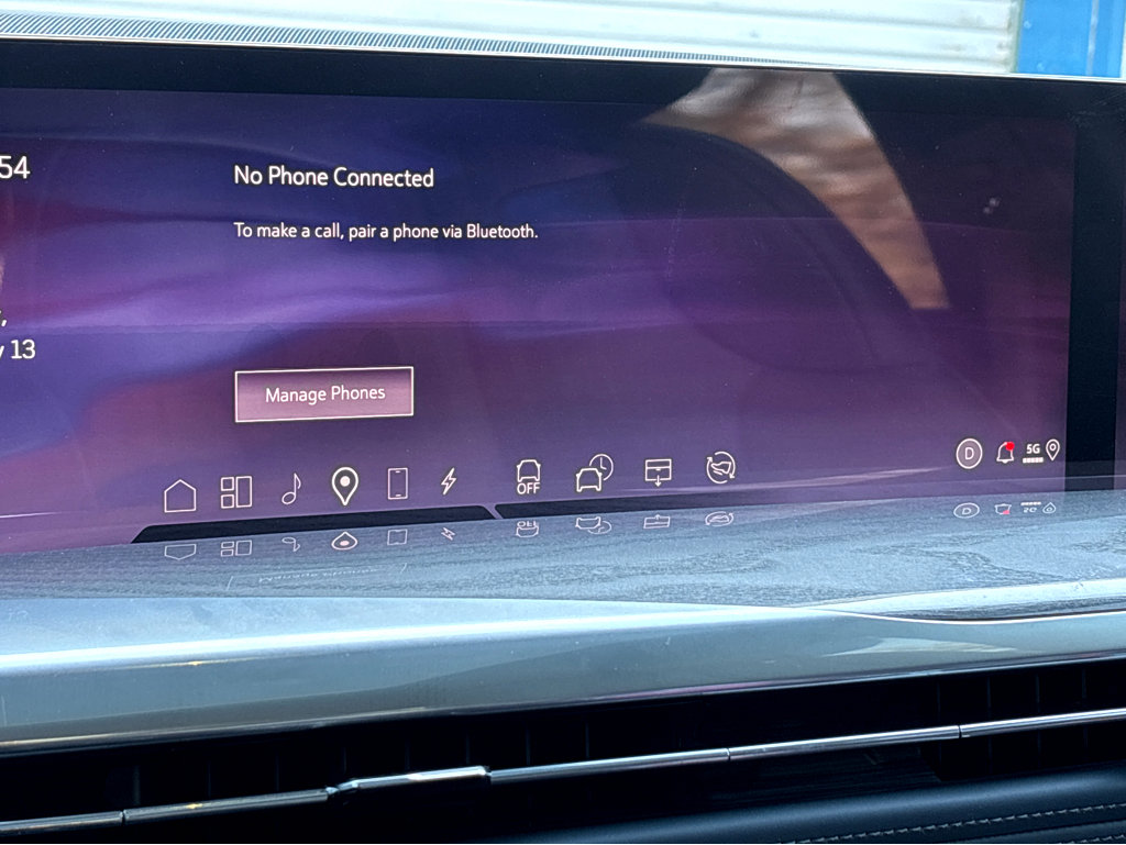 New 2025 Cadillac Escalade IQ Luxury 2 image 9