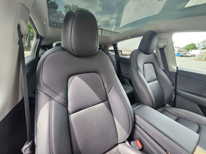 Used 2024 Tesla Model Y Long Range AWD/4WD image 58