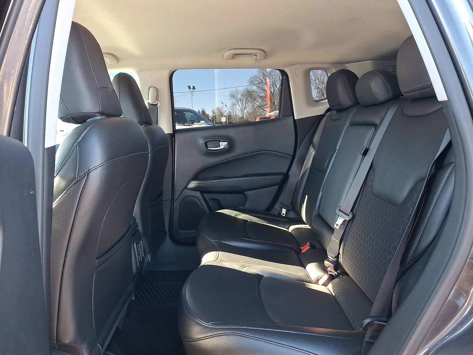 Used 2020 Jeep Compass Latitude w/ Cold Weather Group image 11