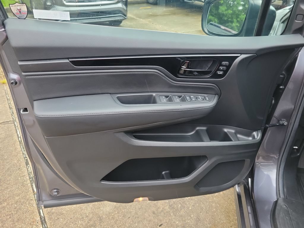Used 2024 Honda Odyssey Touring image 13