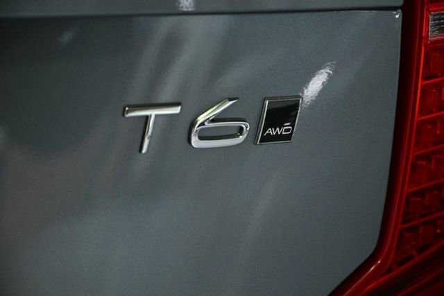 Used 2018 Volvo XC90 T6 Momentum w/ Momentum Plus Package image 12