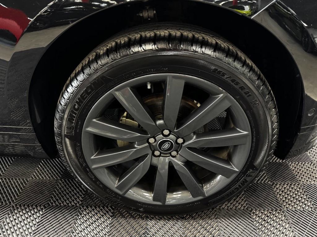 Used 2018 Land Rover Range Rover Velar R-Dynamic HSE AWD/4WD image 18
