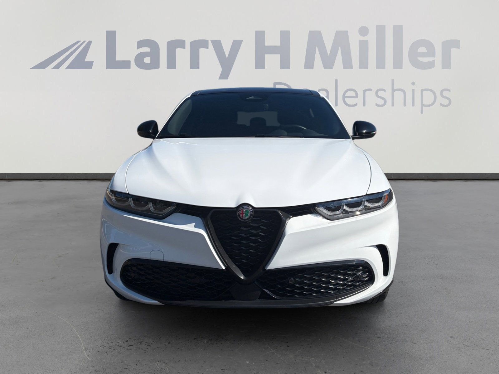 Used 2024 Alfa Romeo Tonale Veloce AWD/4WD image 8