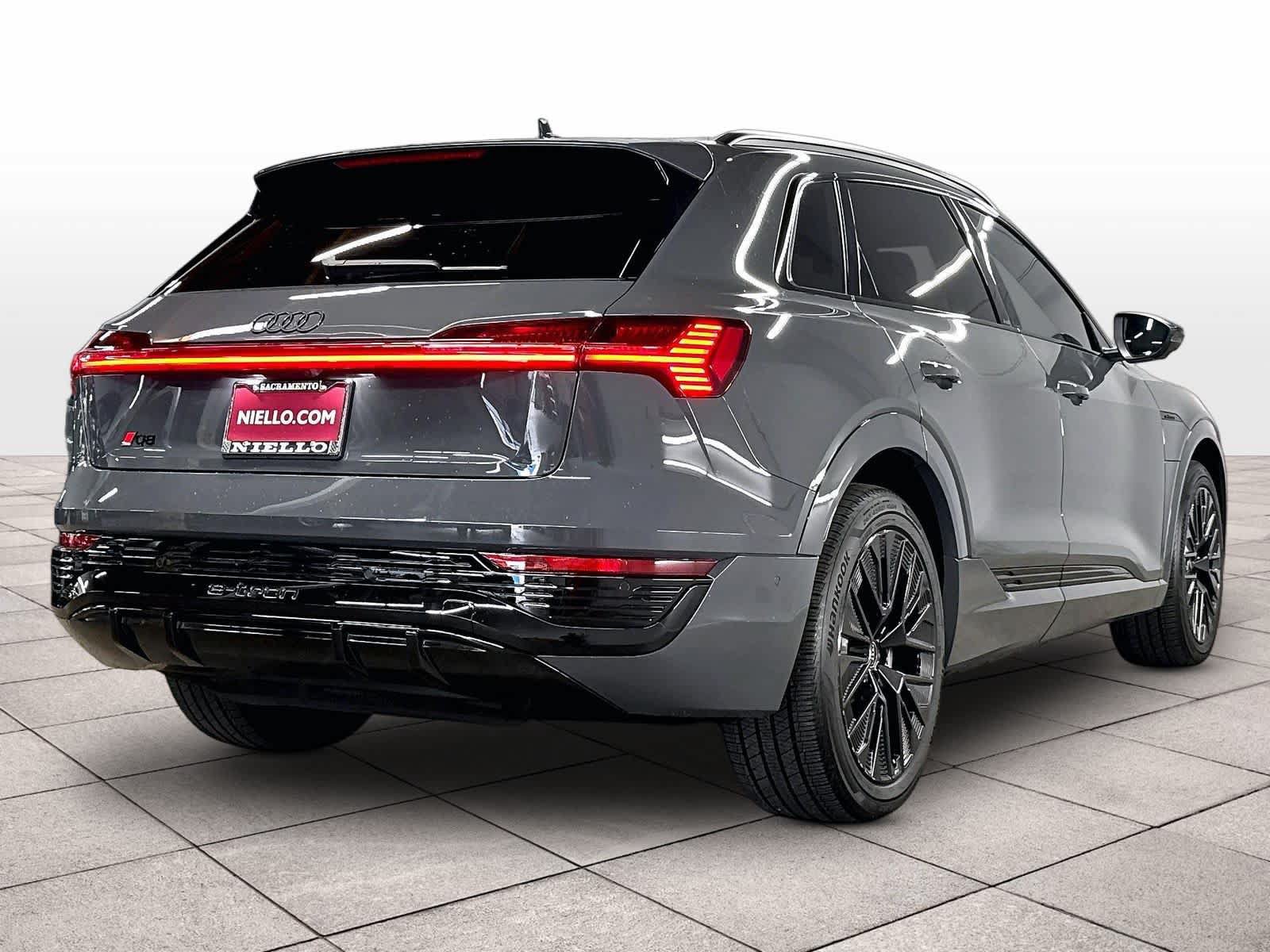 Certified 2024 Audi Q8 e-tron Premium Plus AWD/4WD image 14