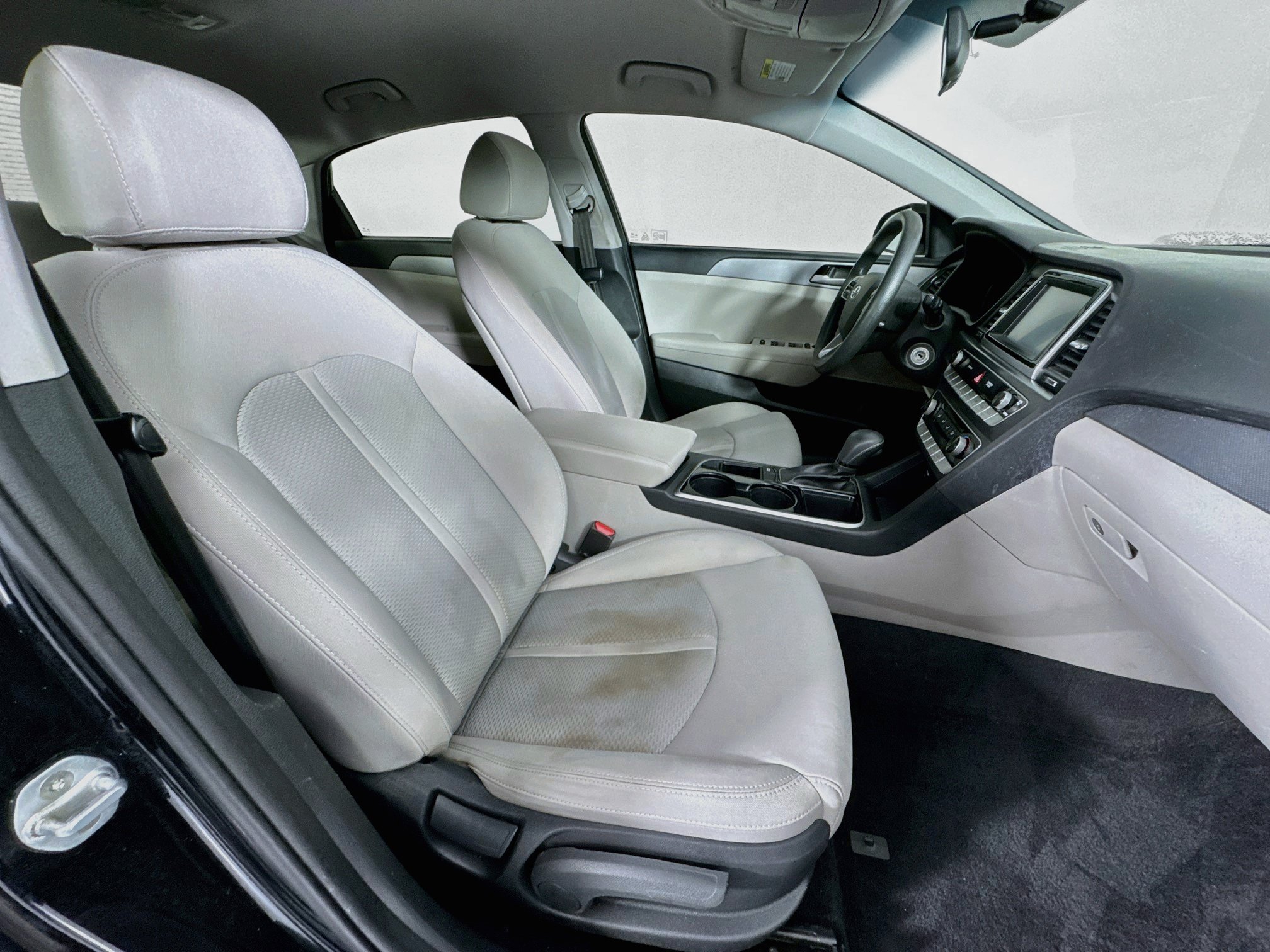 Used 2018 Hyundai Sonata SE FWD image 25