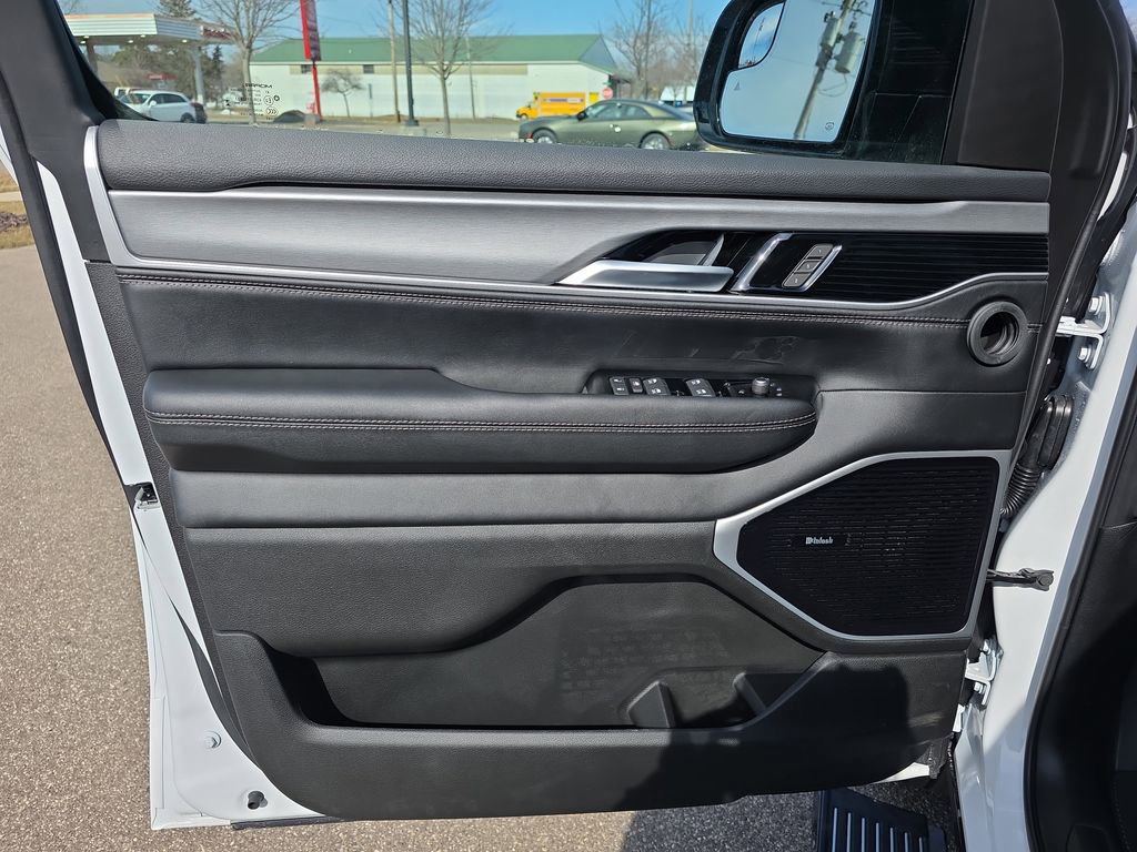 New 2026 Jeep Grand Wagoneer Limited image 31