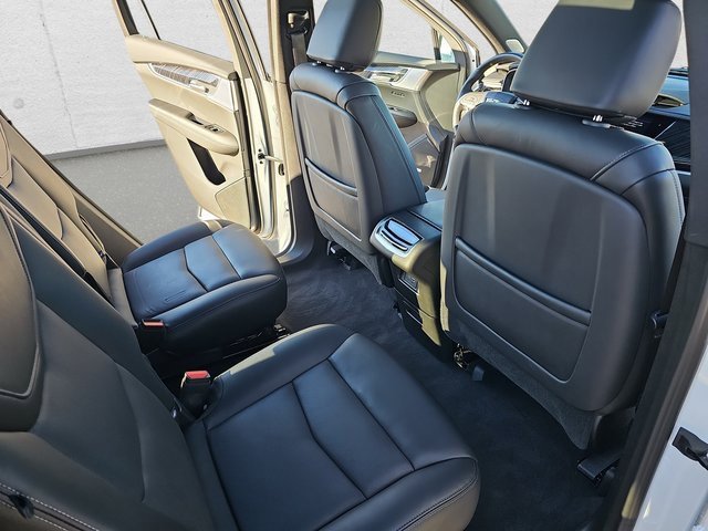 Used 2025 Cadillac XT6 Premium Luxury w/ LPO, Floor Liner Package image 11