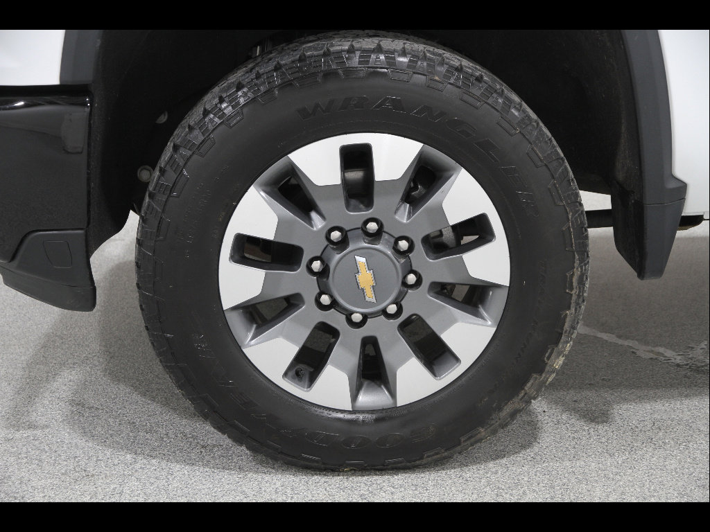 Certified 2024 Chevrolet Silverado 2500 Custom w/ Custom Value Package image 22