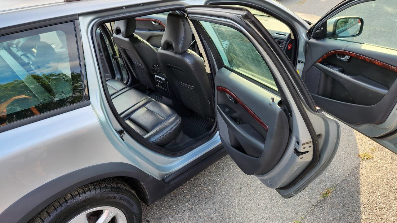 Used 2008 Volvo XC70 3.2 image 37
