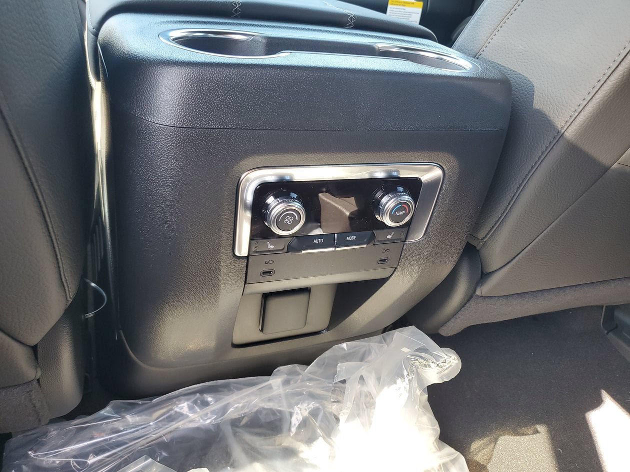 New 2026 GMC Yukon XL Denali RWD image 16
