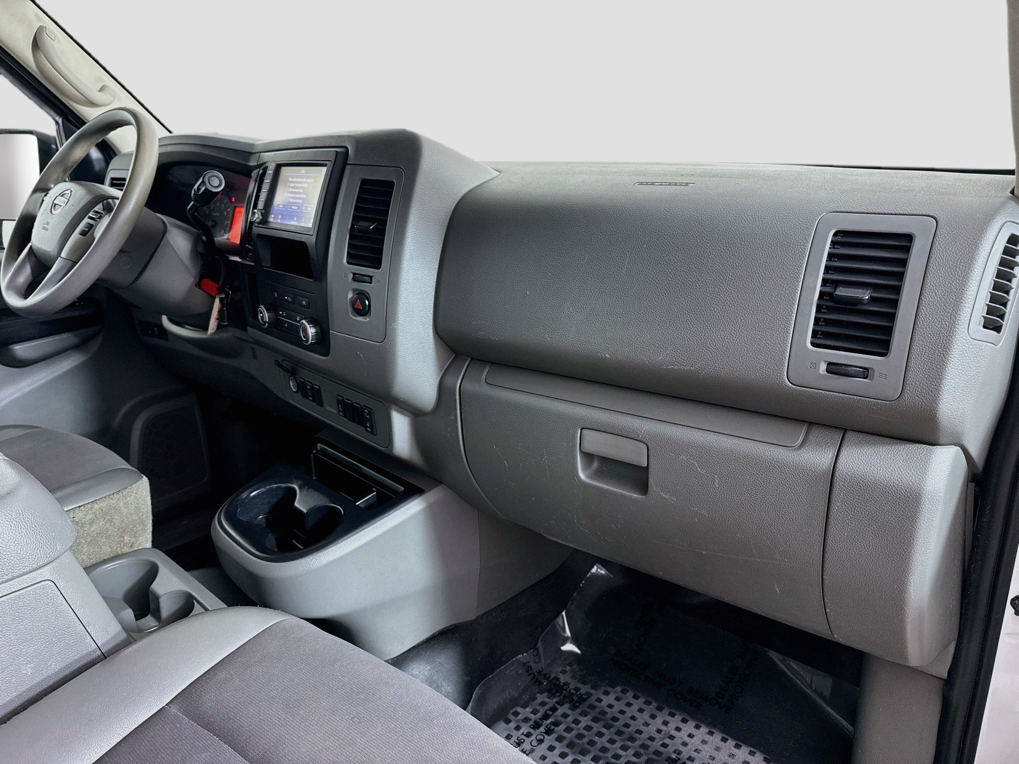 Used 2020 Nissan NV 2500 SV RWD image 27