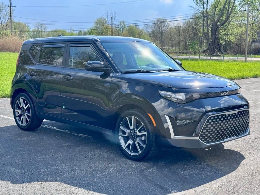 Used 2024 Kia Soul EX w/ Option Group 015 FWD image 6