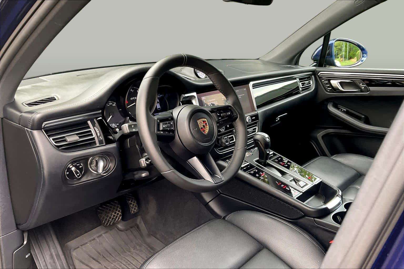 Used 2024 Porsche Macan GTS AWD/4WD image 16