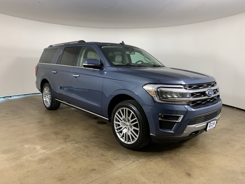 Used 2022 Ford Expedition Max Limited image 4