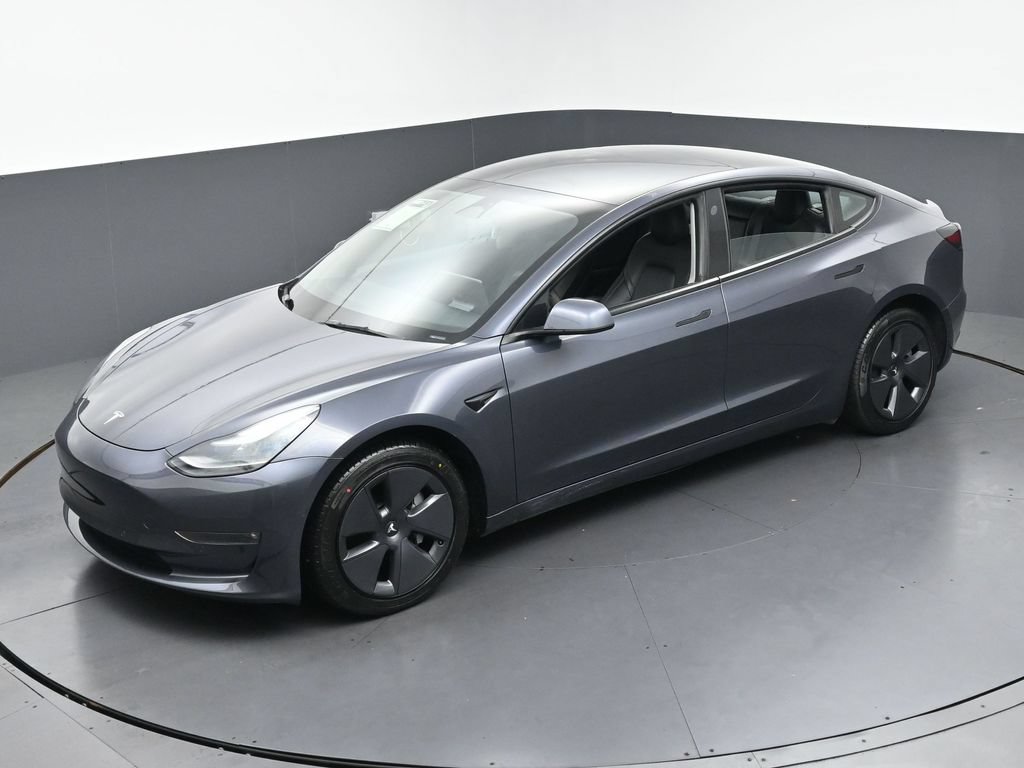 Used 2022 Tesla Model 3 Long Range AWD/4WD image 3
