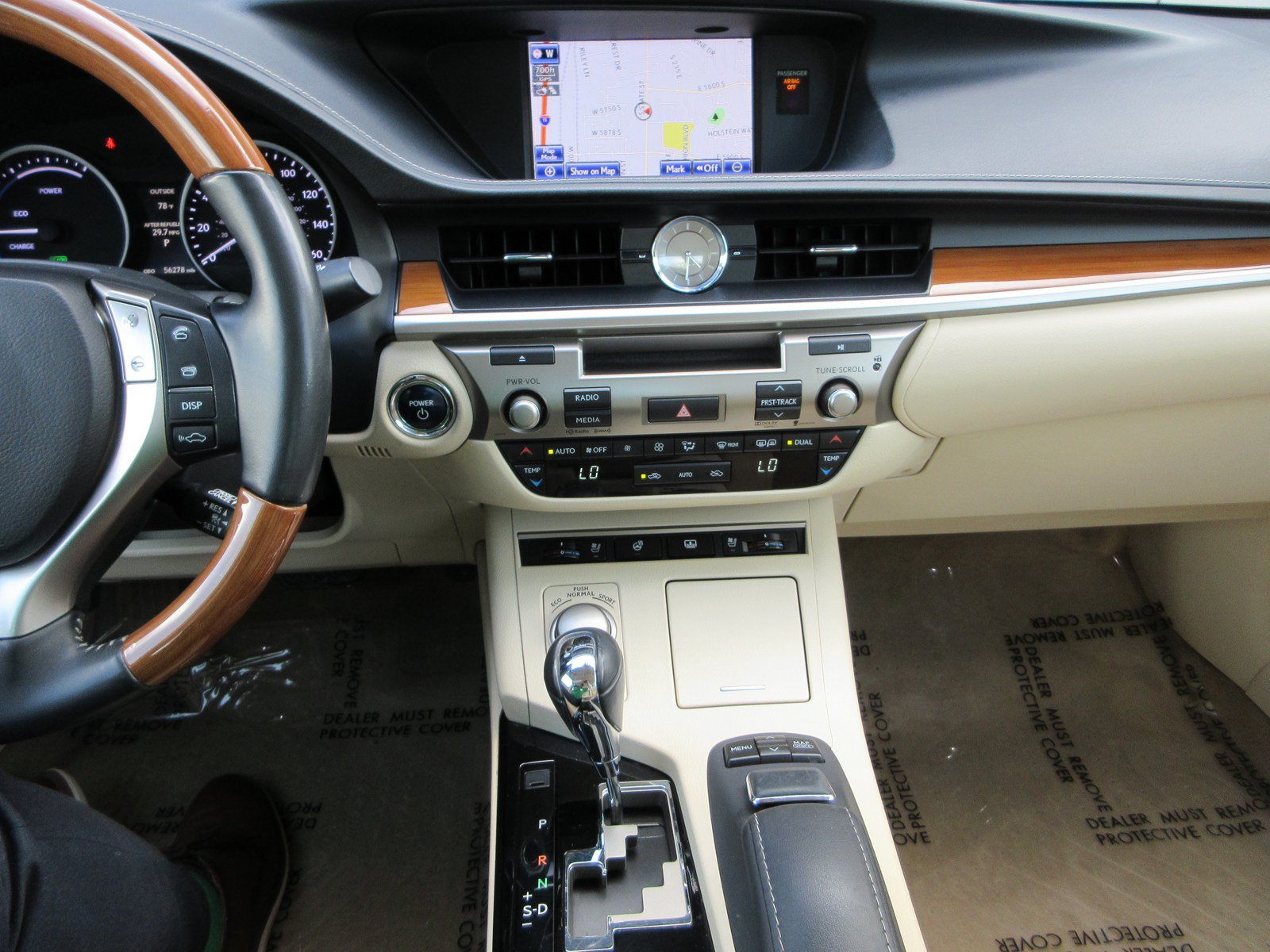 Used 2013 Lexus ES 300h w/ Luxury Pkg FWD image 38