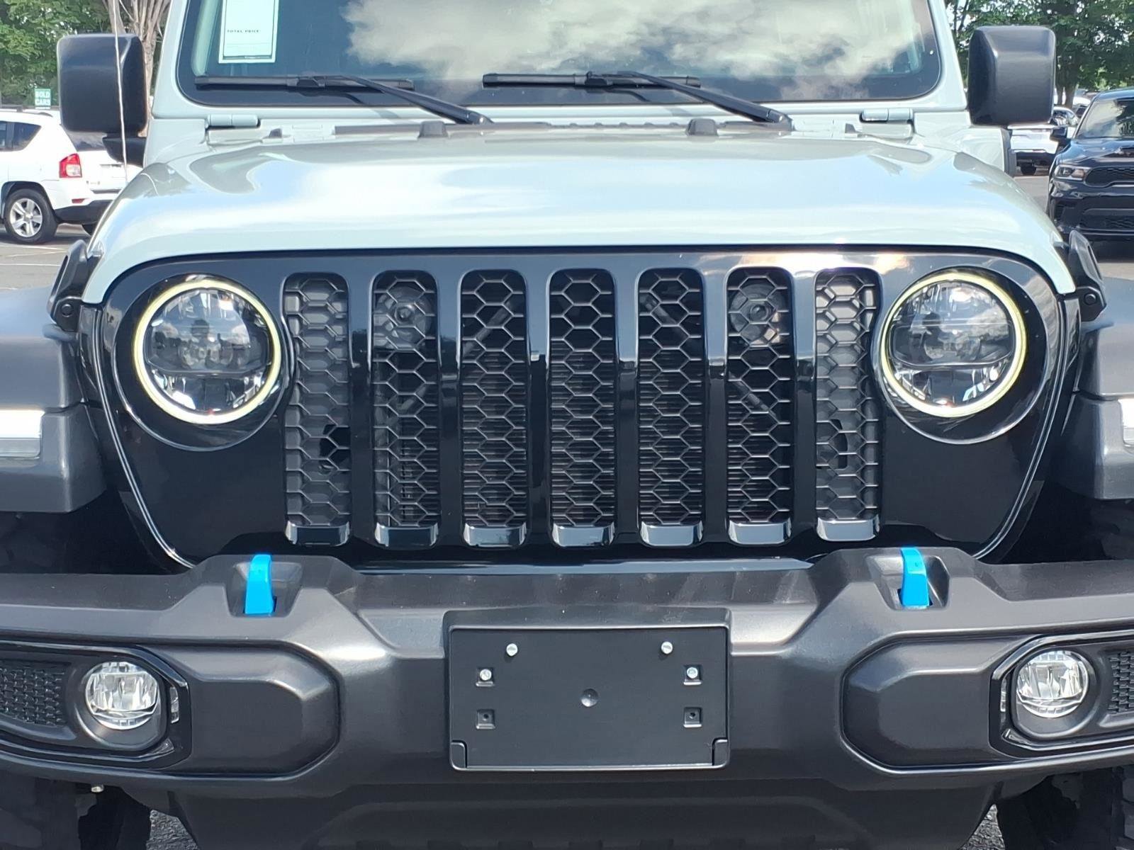 Used 2023 Jeep Wrangler Unlimited w/ Cold Weather Group AWD/4WD image 13