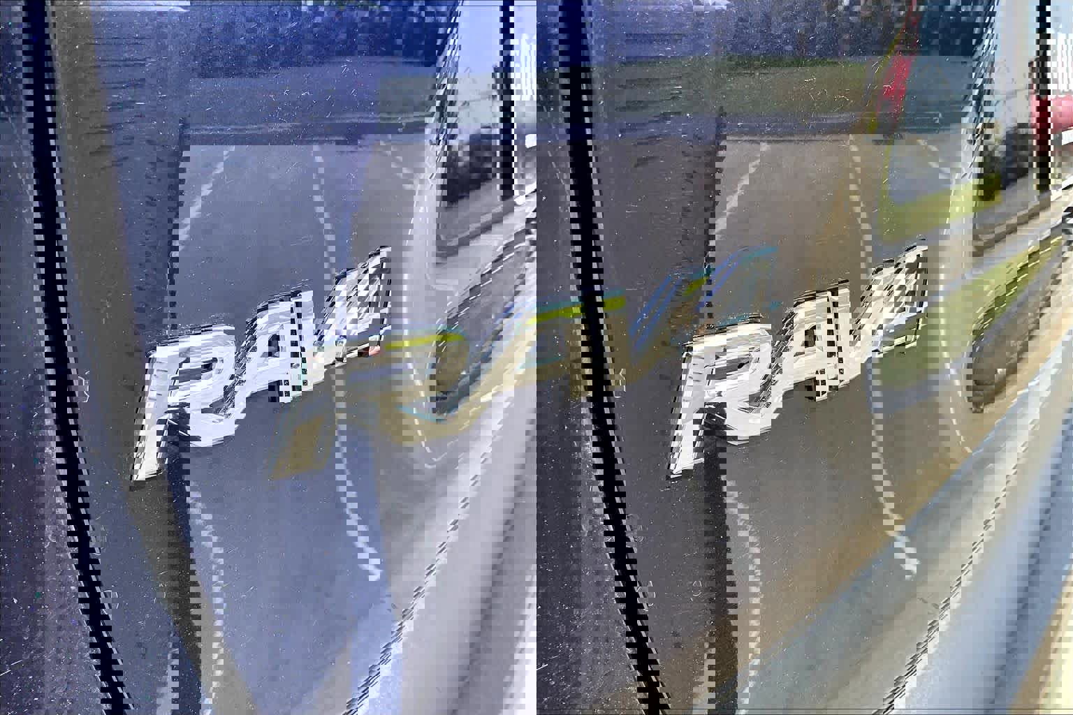 Used 2024 Toyota RAV4 XLE image 29