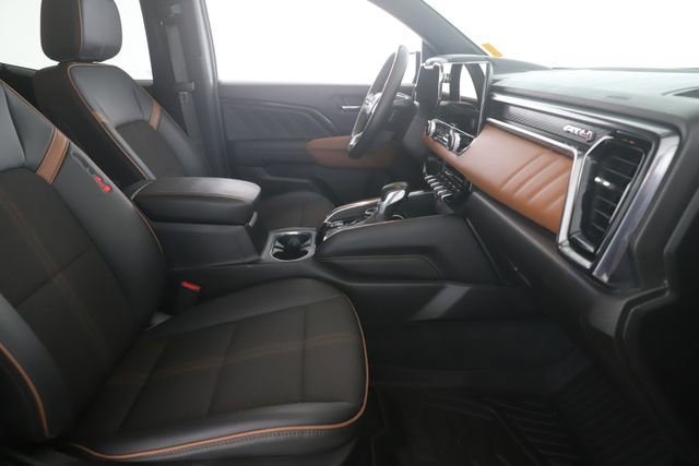 Used 2024 GMC Canyon AT4 image 29