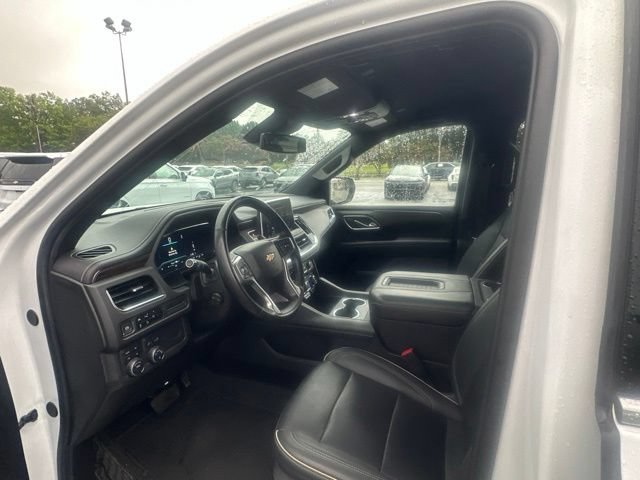 Used 2023 Chevrolet Suburban Premier AWD/4WD image 14